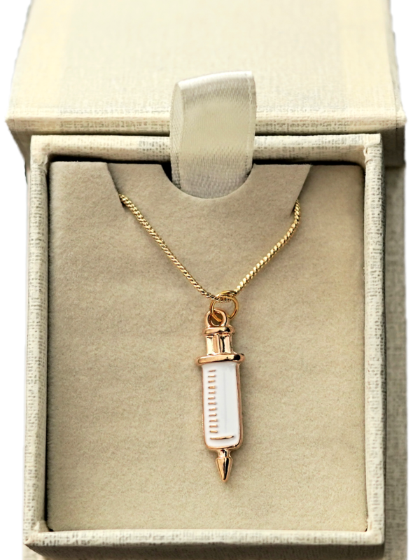 Injection shaped necklace for doctors