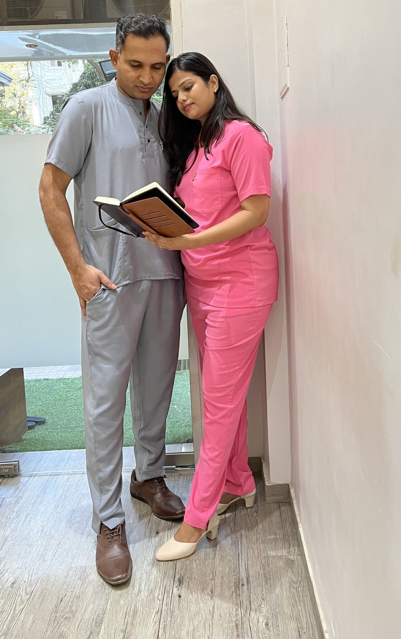 GREY SCRUB AND PINK SCRUB