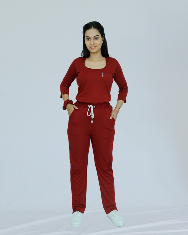 rusty maroon women scrub suit for doctors