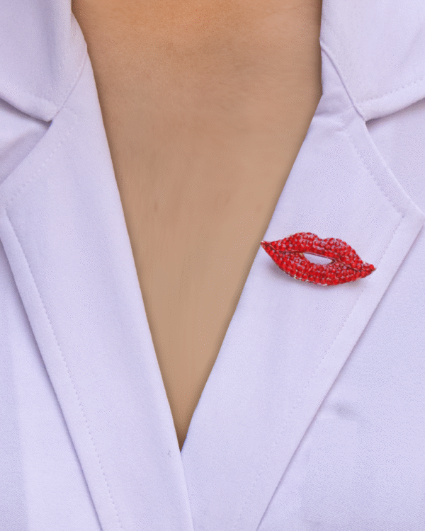 lip shaped brooch for doctors